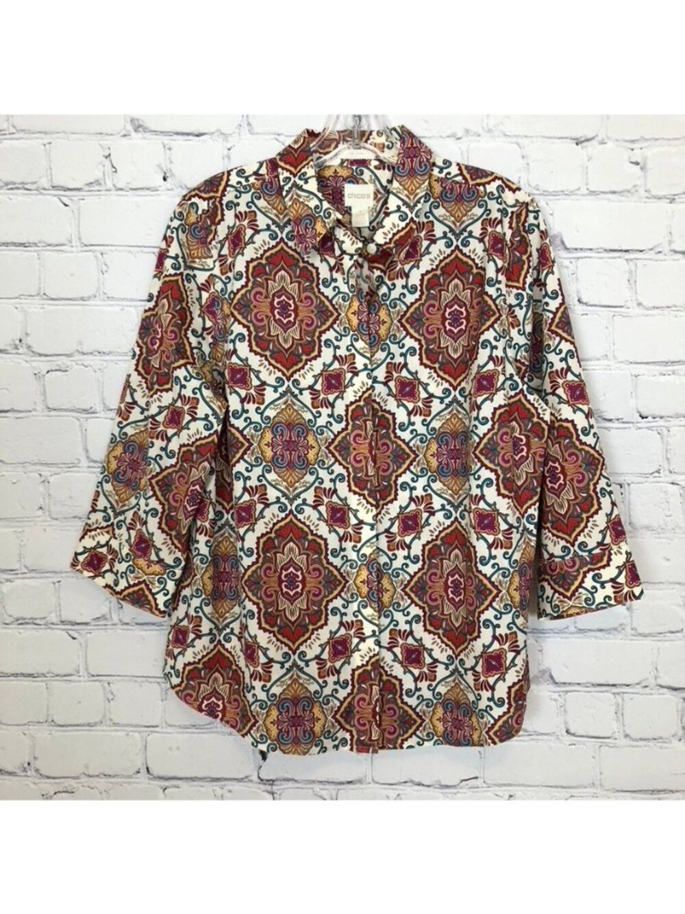Chicos Medallion Print No Iron Buttondown Shirt Size 1